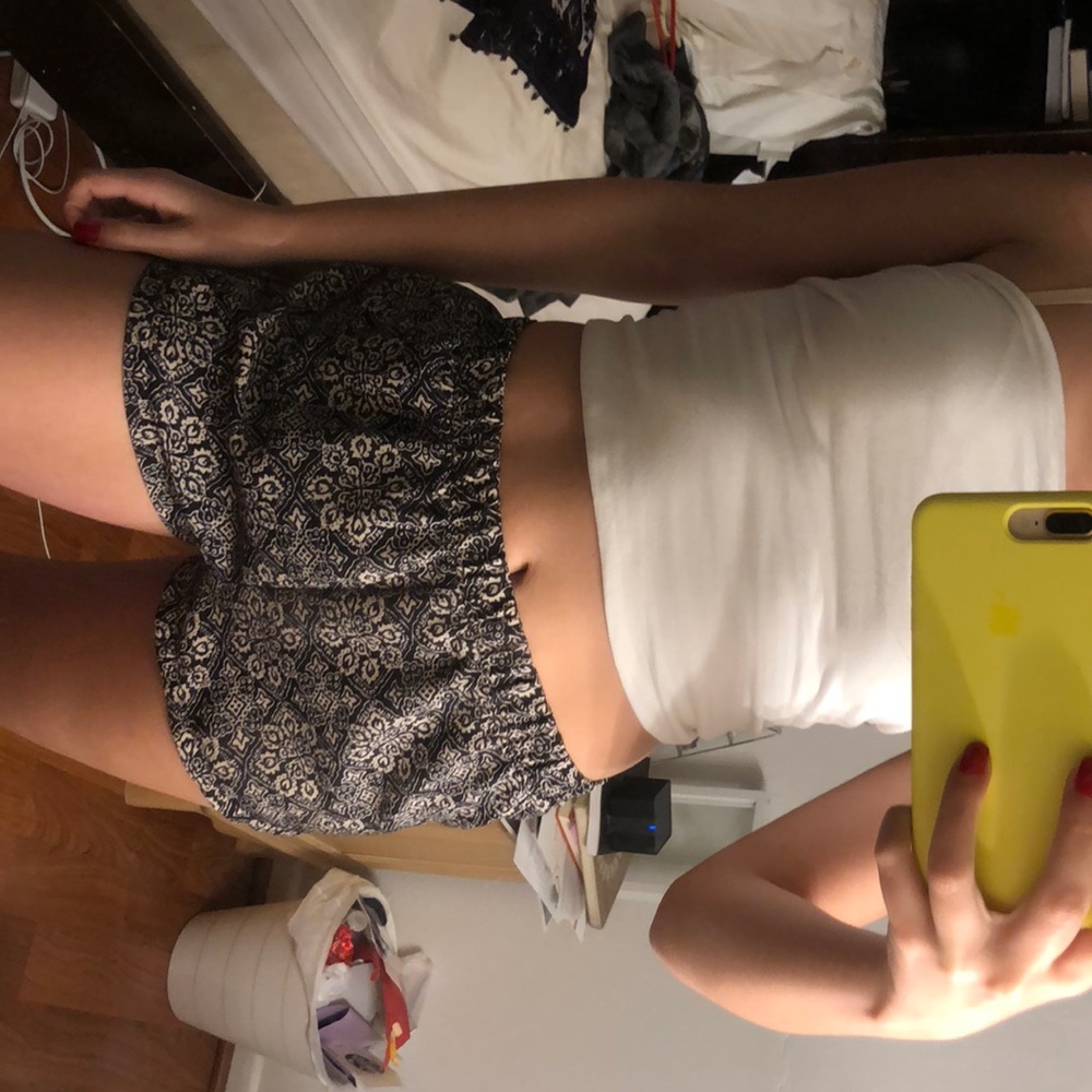 Flowy black and white patterned shorts